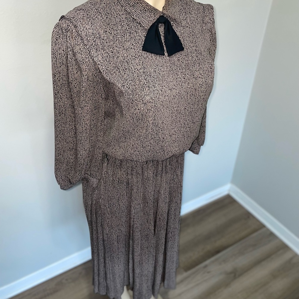 Vintage pleated dress
